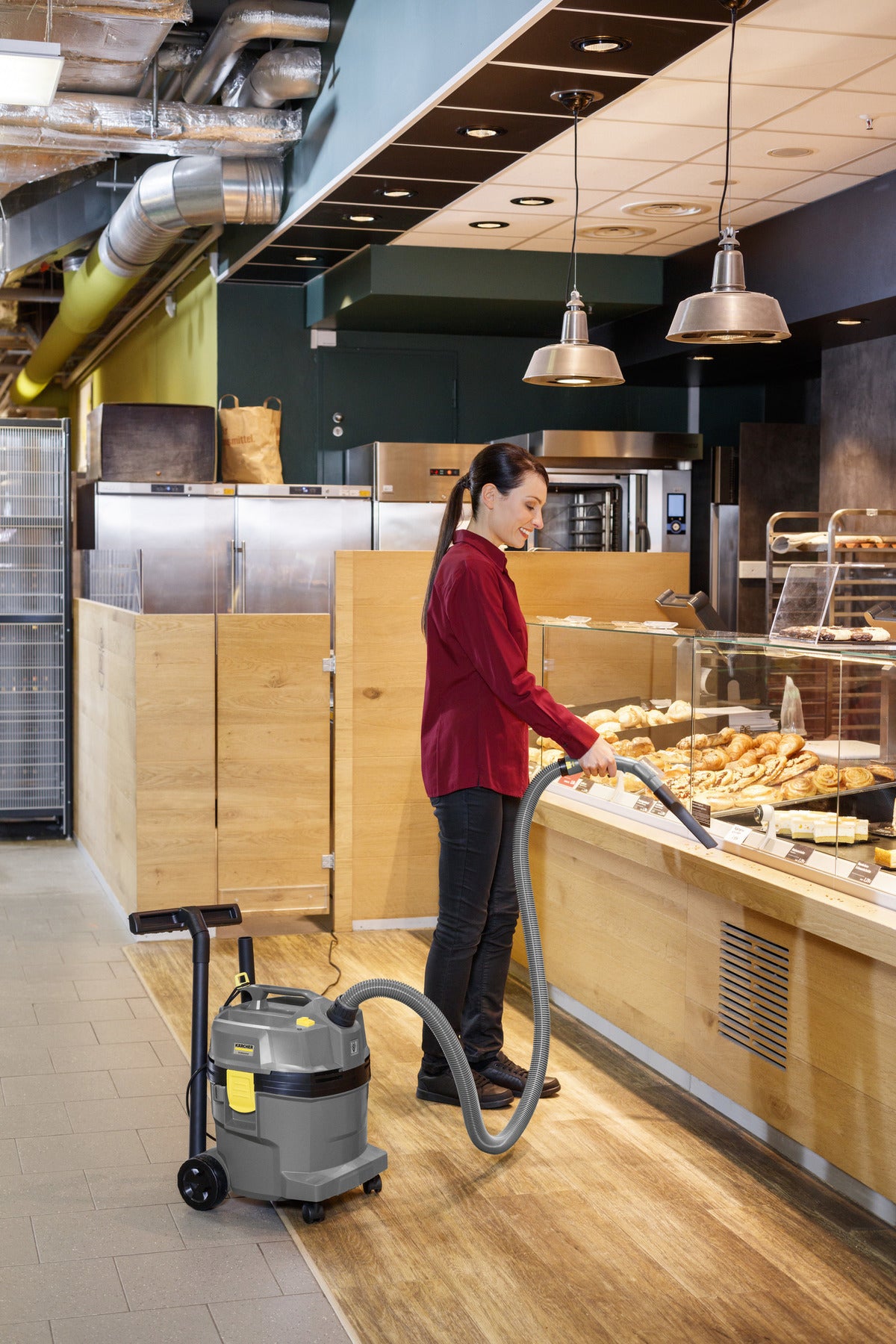 Karcher NT22/1 AP Wet & Dry Commercial Canister Vacuum Cleaner