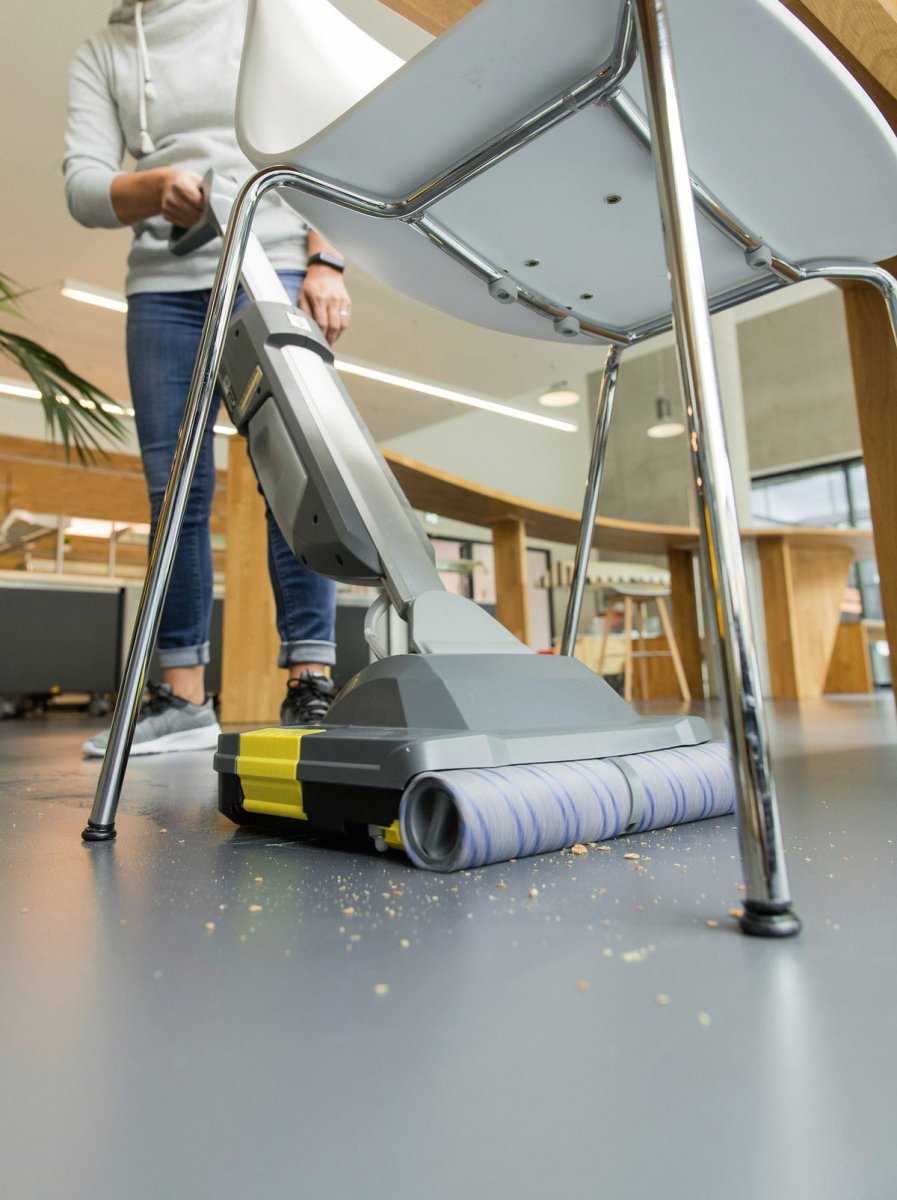 Karcher BR30/1 C BP Commercial Cordless Compact Scrubber – 12″