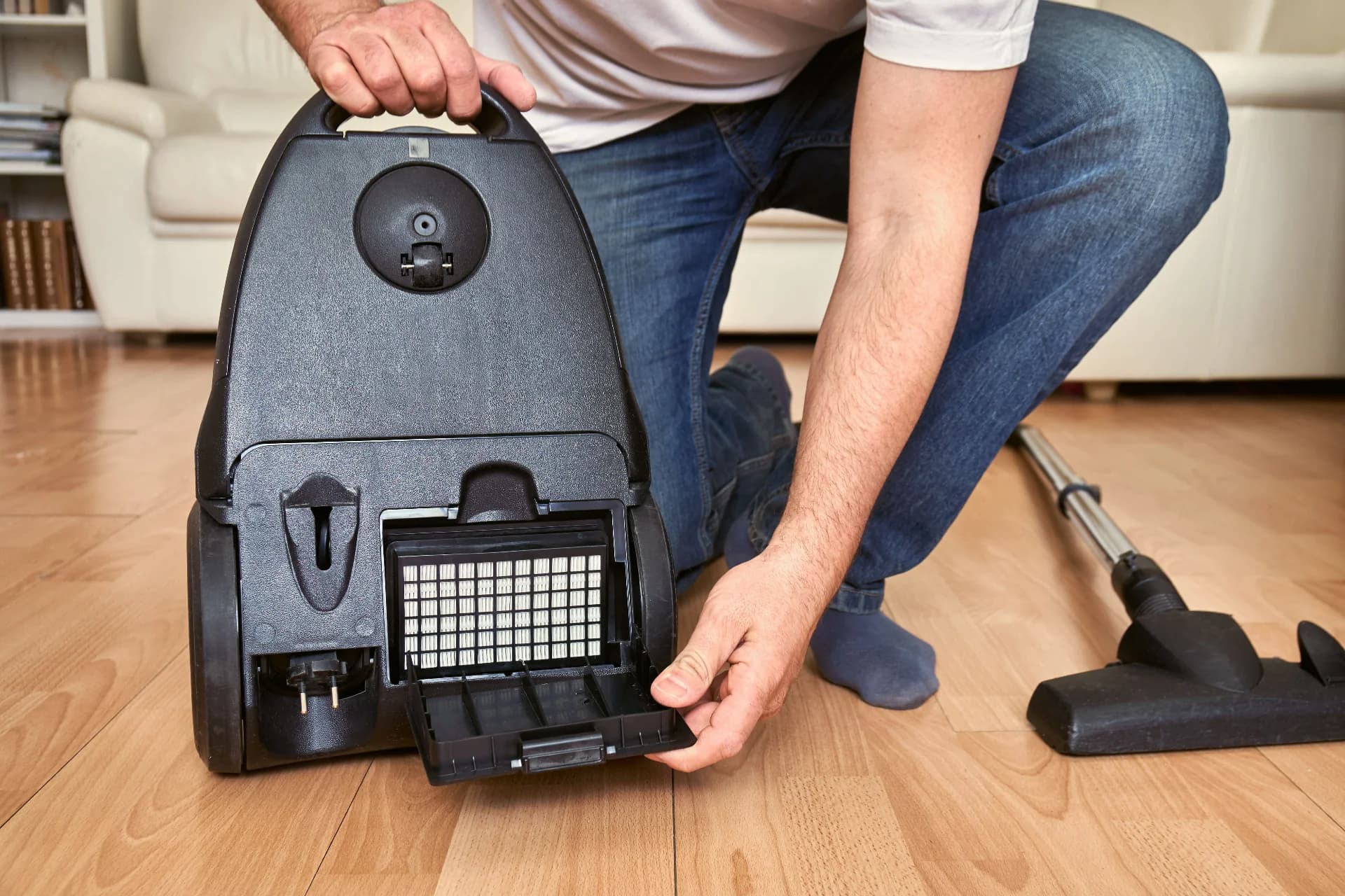 4 most commonly replaced vacuum cleaner parts