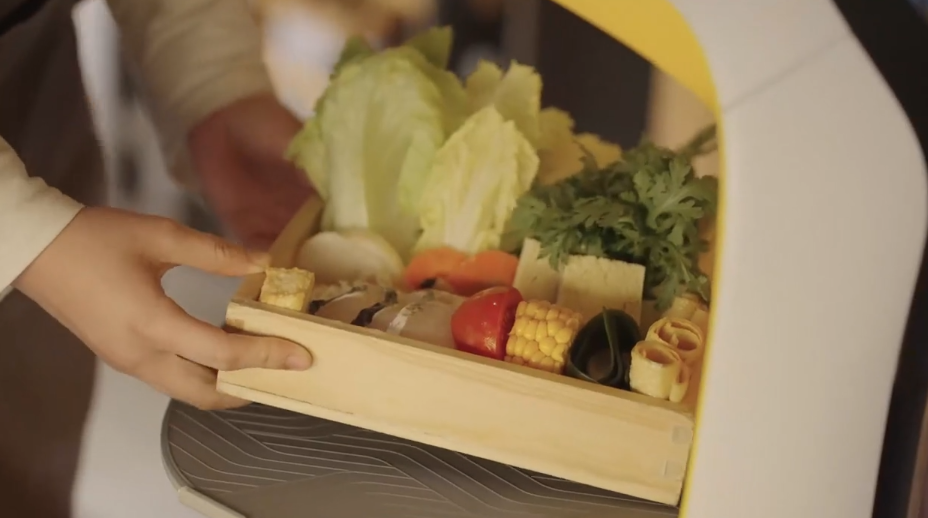 PUDU Ketty Pro Delivery & Reception Robot