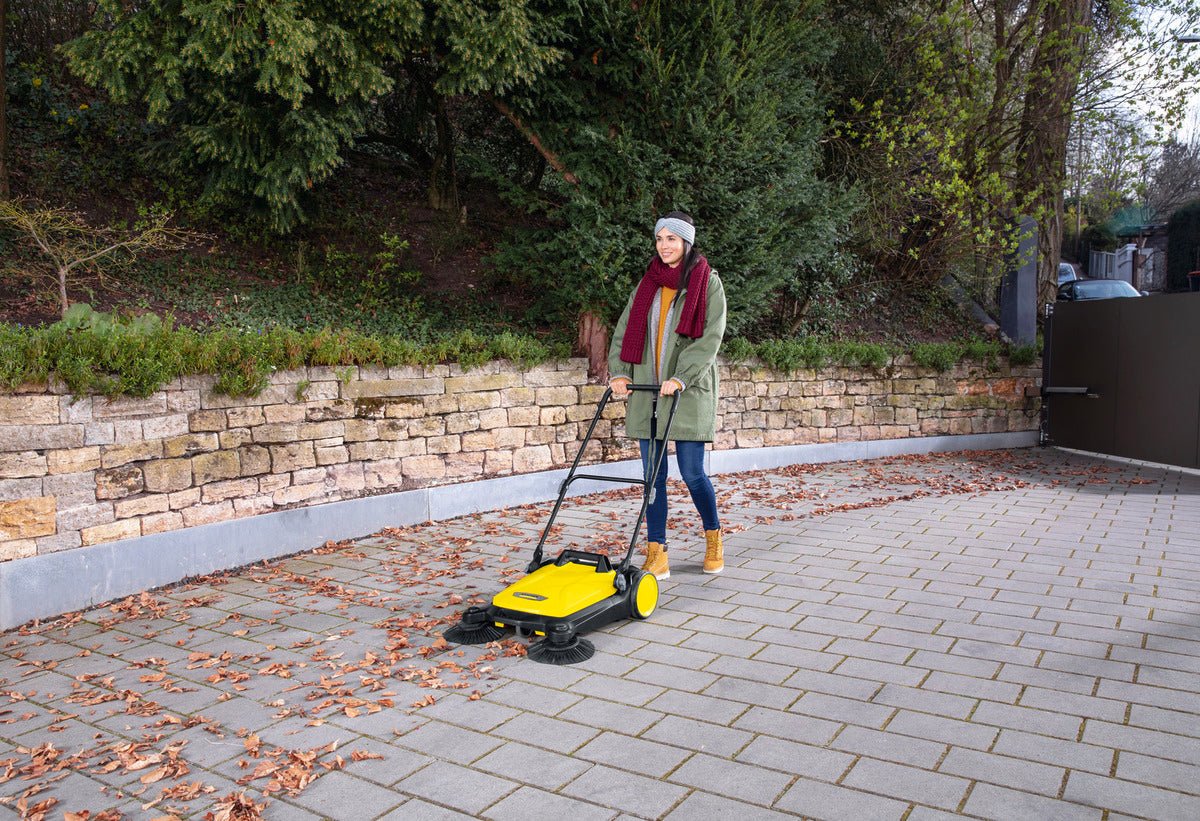 Karcher S4 Twin Commercial Vacuum Push - Sweeper